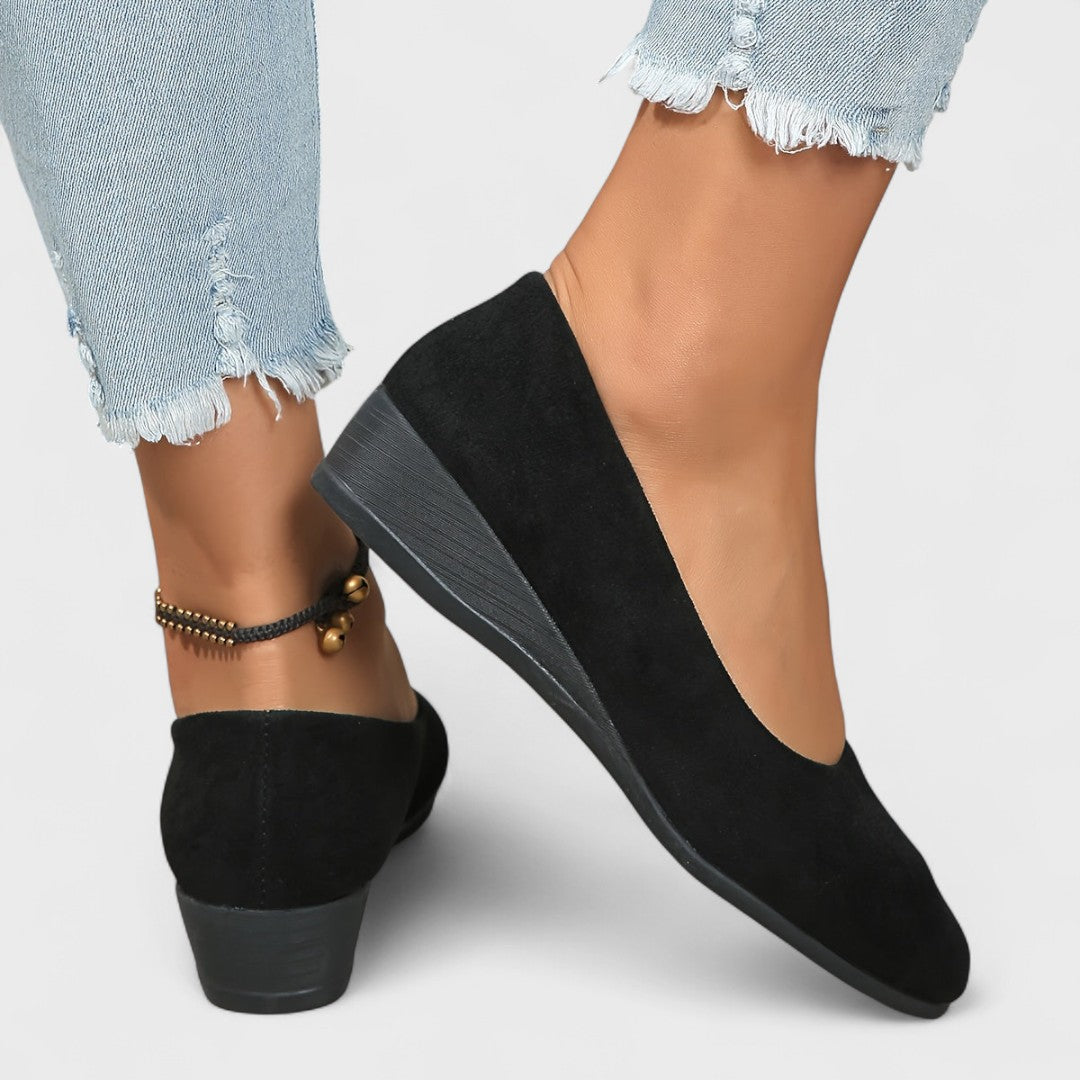 Éliane – Wygodne baleriny z podwyższonym obcasem